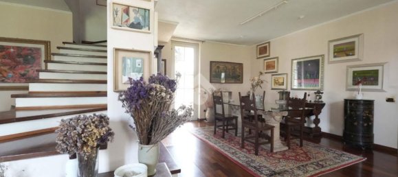 4-salle Villa à Verano Brianza, Italy No. 85902 12