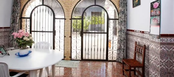 6 bedrooms Townhouse in Denia, Spain No. 2434 5