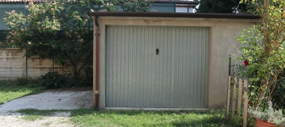 3 bedrooms Apartment in Cento, Italy No. 314568 4