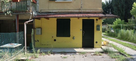 3 bedrooms Apartment in Cento, Italy No. 314568 2