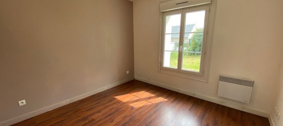 3 bedrooms House in Sandillon, France No. 64667 7