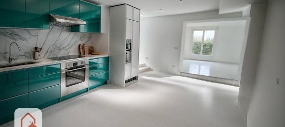 3 bedrooms House in Sandillon, France No. 64667 3