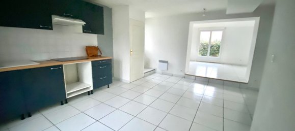 3 bedrooms House in Sandillon, France No. 64667 2