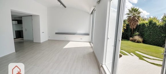 3 bedrooms House in Sandillon, France No. 64667 5