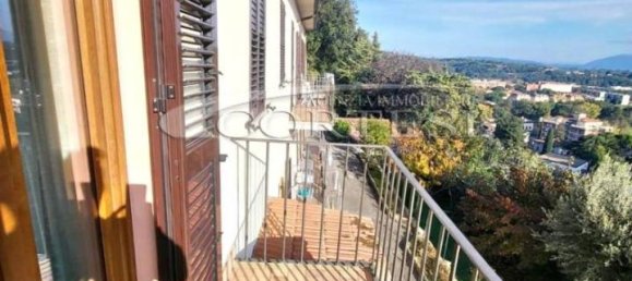 6 rooms Apartment in Perugia, Italy No. 164136 15