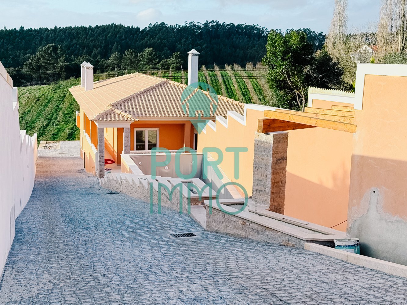 Villa T3 em Salir de Matos, Portugal N.º 76164