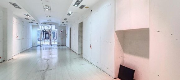 52m² Commercial property in Ajaccio, France No. 249981 6