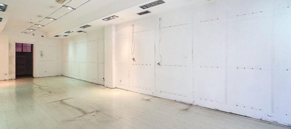 52m² Commercial property in Ajaccio, France No. 249981 3