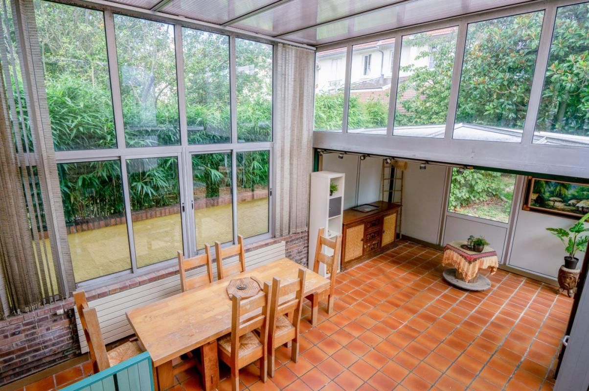 4 bedrooms House in Antony, France No. 151079