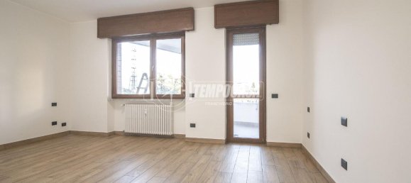 Apartamento de 3 divisões em Sesto San Giovanni, Italy N.º 3569 57
