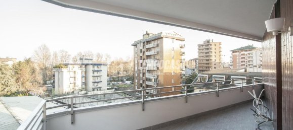 Apartamento de 3 divisões em Sesto San Giovanni, Italy N.º 3569 29
