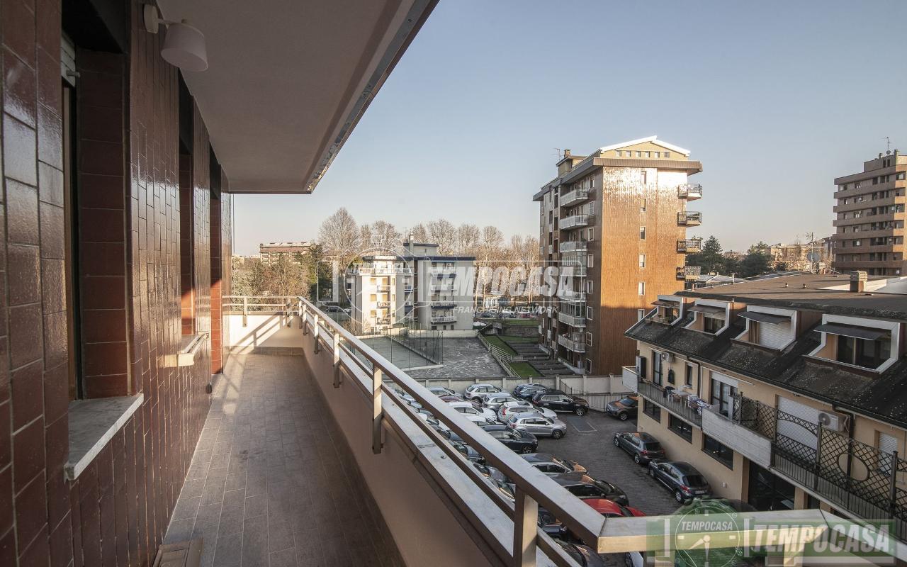 Apartamento de 3 divisões em Sesto San Giovanni, Italy N.º 3569
