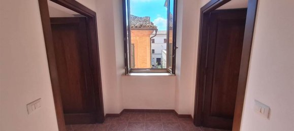 Edificio de 5 dormitorios en Urbisaglia, Italy No. 298008 8