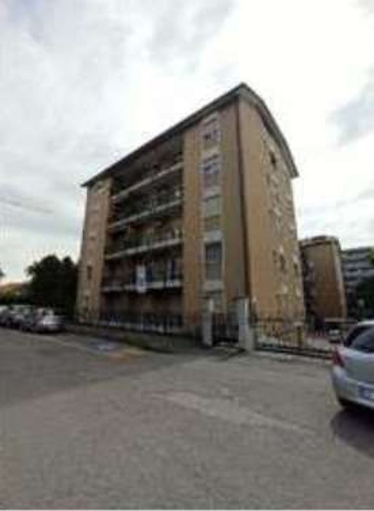 4-Zimmer Wohnung in Monza, Italy, Nr. 3604