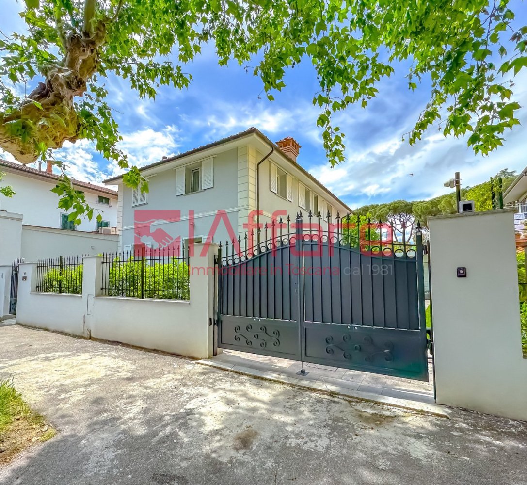 3 chambres Villa à Montecatini Terme, Italy No. 304132