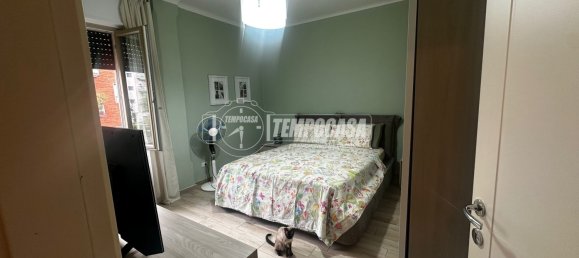 3 rooms Apartment in Milan, Italy No. 293700 4