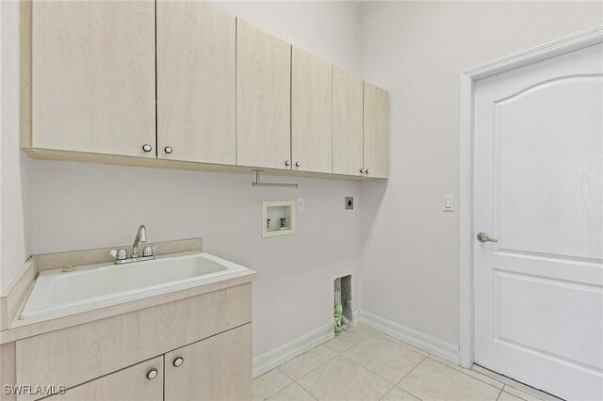 3 bedrooms House in Cape Coral, USA No. 381890