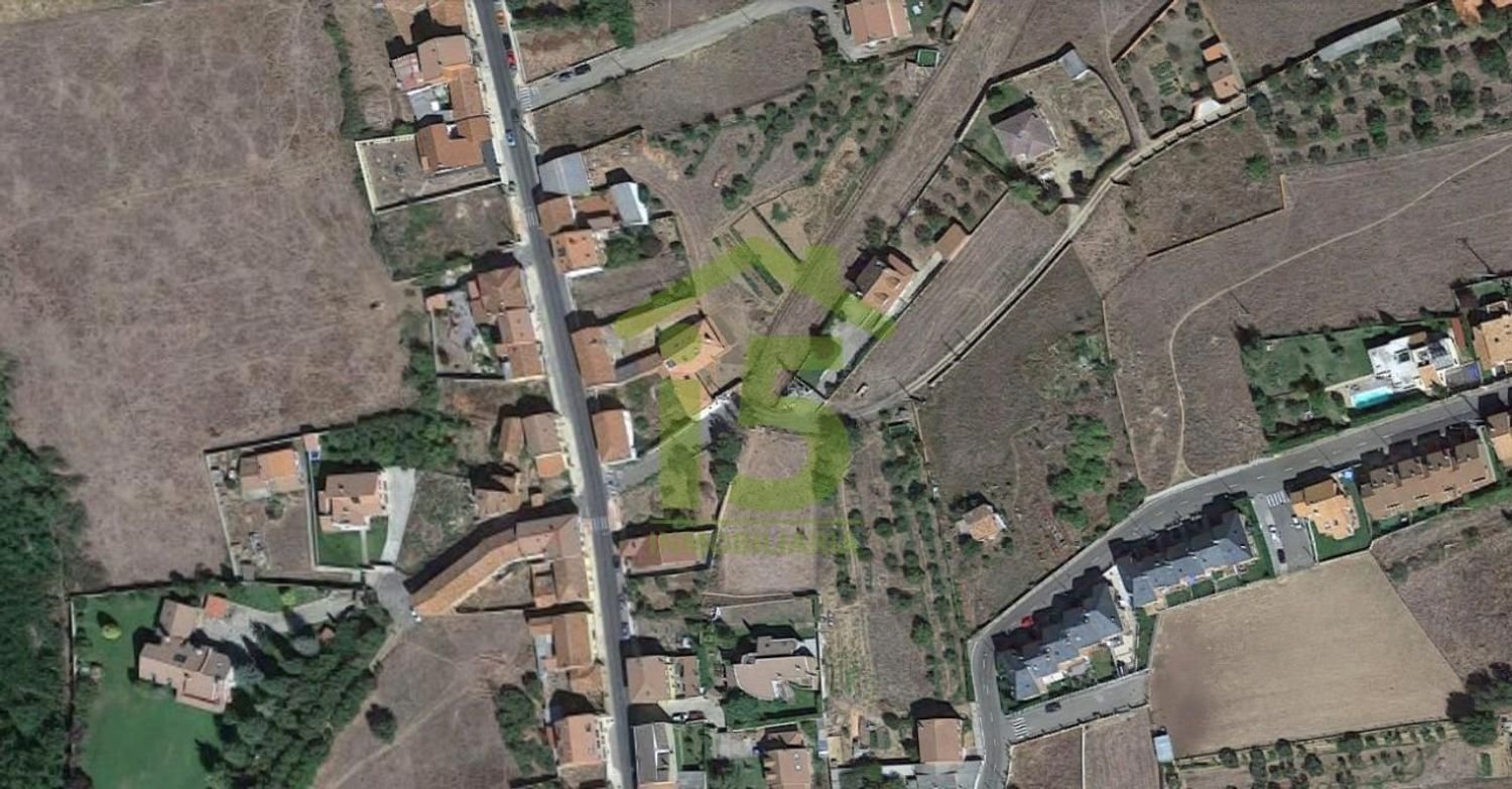 Terreno en Sariegos, Spain No. 86988