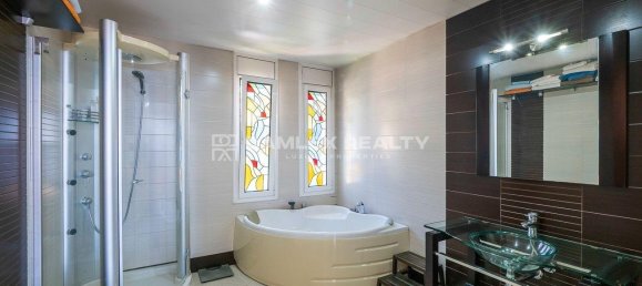 5 bedrooms Villa in Lloret de Mar, Spain No. 180845 46