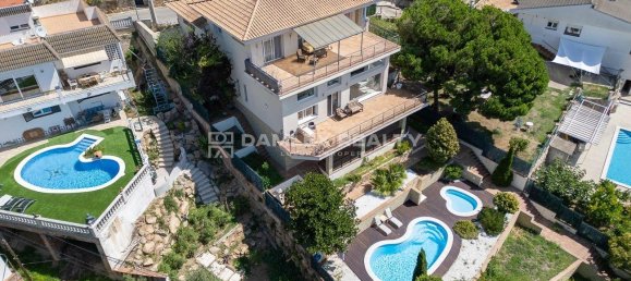 5 bedrooms Villa in Lloret de Mar, Spain No. 180845 3