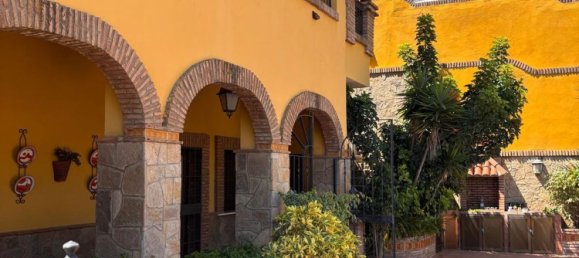 8 bedrooms House in Ceuta, Spain No. 163694 2