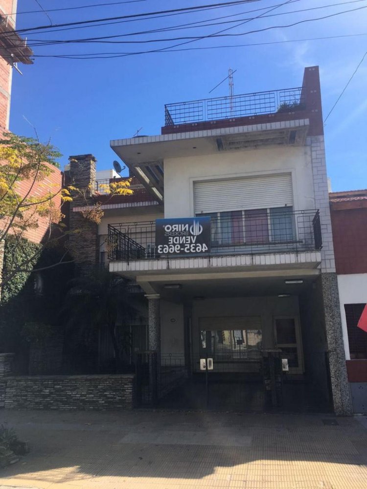 5 bedrooms House in Buenos Aires, Argentina No. 85309