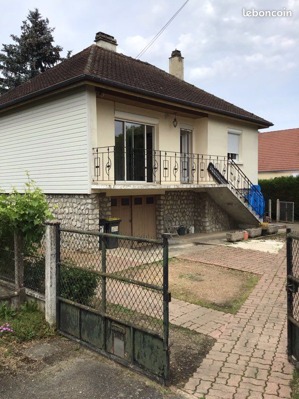 2 bedrooms House in Arcisses, France No. 283345