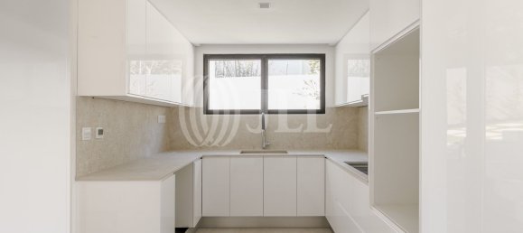 5 bedrooms House in Cascais, Portugal No. 107751 3