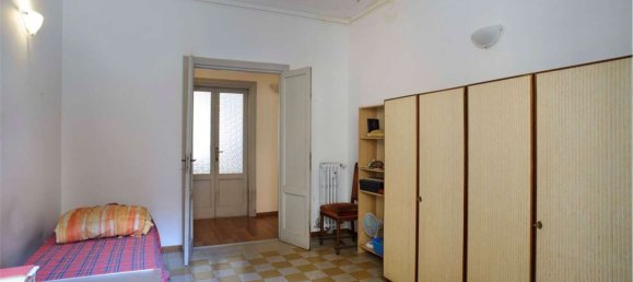 4 rooms Apartment in Rome, Italy No. 157621 11