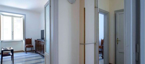 4 rooms Apartment in Rome, Italy No. 157621 18