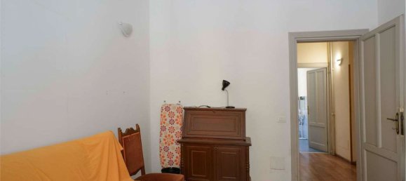 4 rooms Apartment in Rome, Italy No. 157621 9