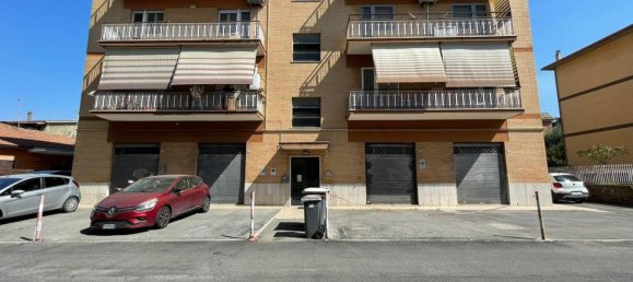 3 bedrooms Apartment in Ciampino, Italy No. 213281 2