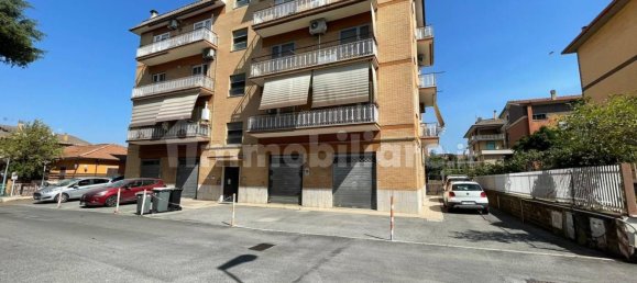 3 bedrooms Apartment in Ciampino, Italy No. 213281 3