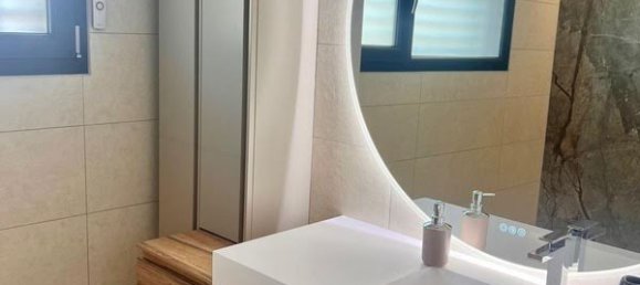 Вилла с 4 спальнями в Бюрноп-ле-Ба, Франция № 218353 5