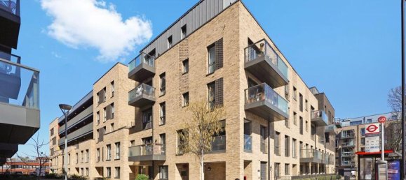 1 bedroom Apartment in London, United Kingdom No. 9889 10