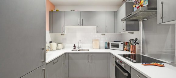 1 bedroom Apartment in London, United Kingdom No. 9889 2