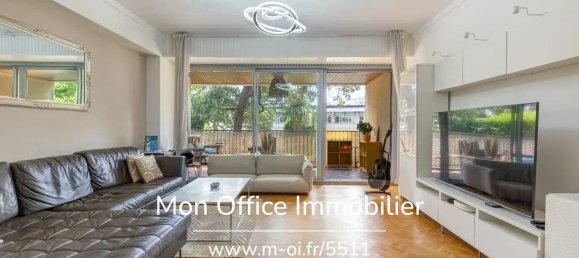 3 bedrooms Apartment in Marseille, France No. 342373 2