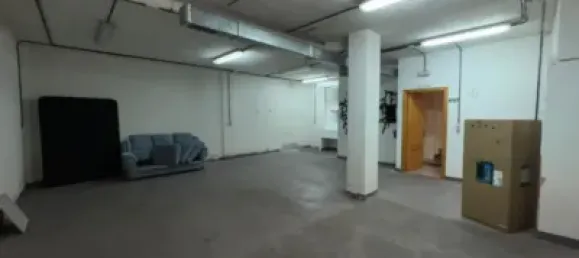 133m² Commercial property in Leon, Spain No. 180025 10