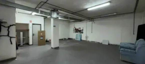 133m² Commercial property in Leon, Spain No. 180025 9