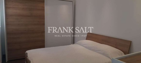 2 bedrooms Penthouse in Siggiewi, Malta No. 6371 10