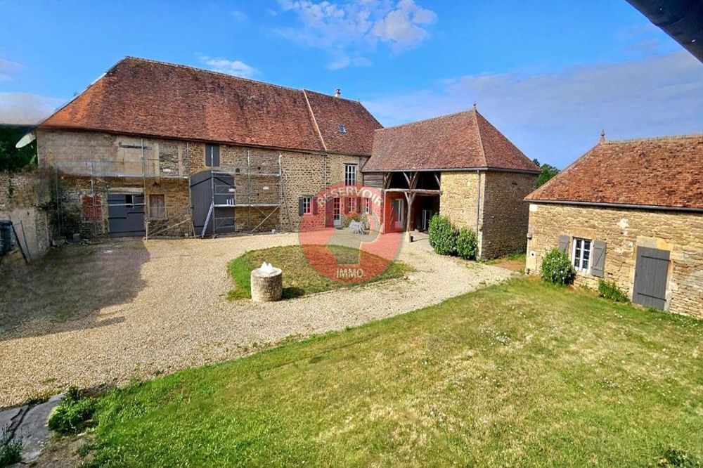 5 bedrooms Castles in Cote-d'Or, France No. 277116