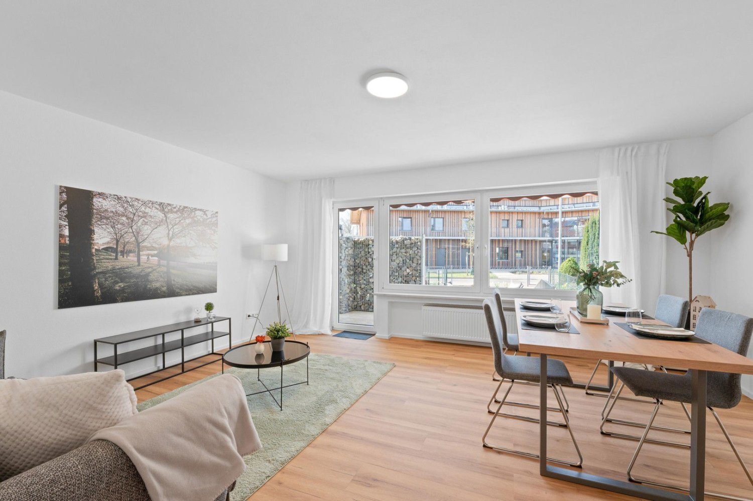 Moradia em banda de 5 divisões em Neu-Ulm, Germany N.º 357009