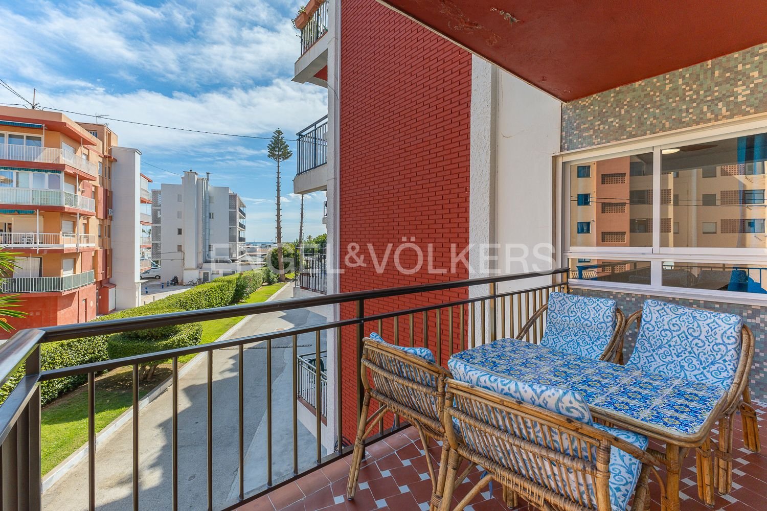 3 bedrooms Apartment in Alicante, Spain No. 202119