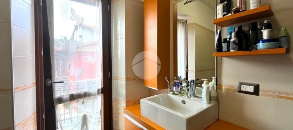 3 bedrooms House in Sandigliano, Italy No. 340421 15