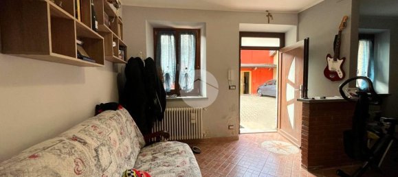 3 bedrooms House in Sandigliano, Italy No. 340421 34