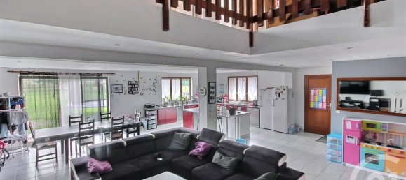 6 bedrooms House in Esternay, France No. 94603 6