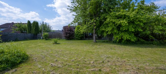 Land in Hard, Austria No. 151059 3