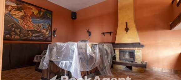 Villa de 3 dormitorios en Tiriolo, Italy No. 271328 27