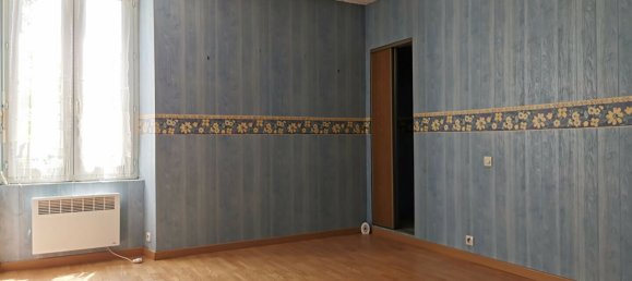 3 bedrooms House in Mayenne, France No. 357603 4