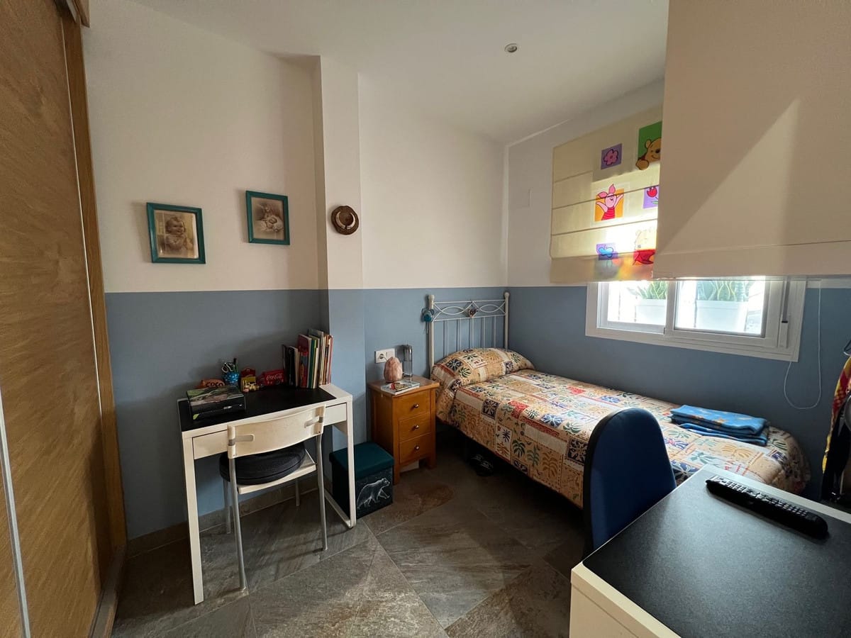 4 غرف نوم فيلا في Estepona, Spain رقم 81210